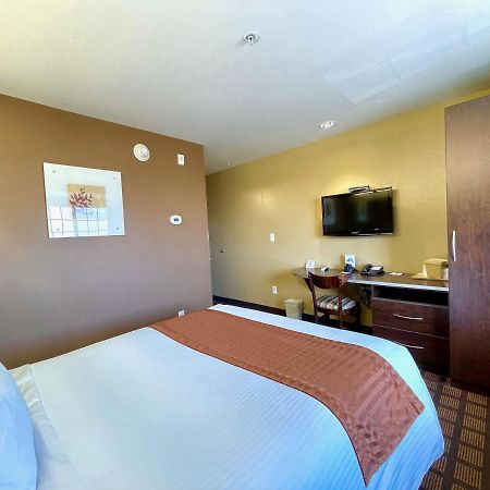 Microtel Inn & Suites By Wyndham Wheeler Ridge Bagian luar foto