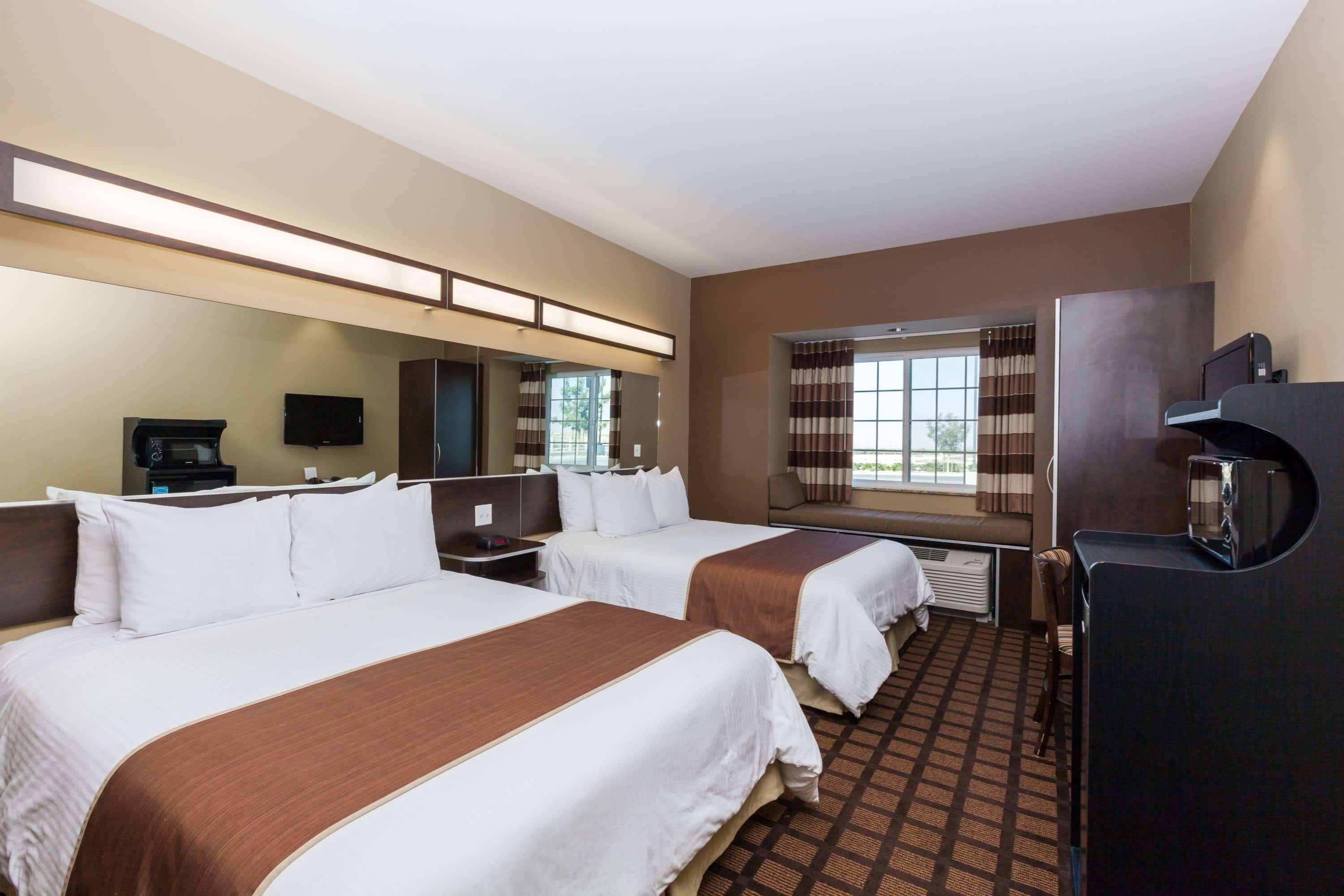Microtel Inn & Suites By Wyndham Wheeler Ridge Bagian luar foto