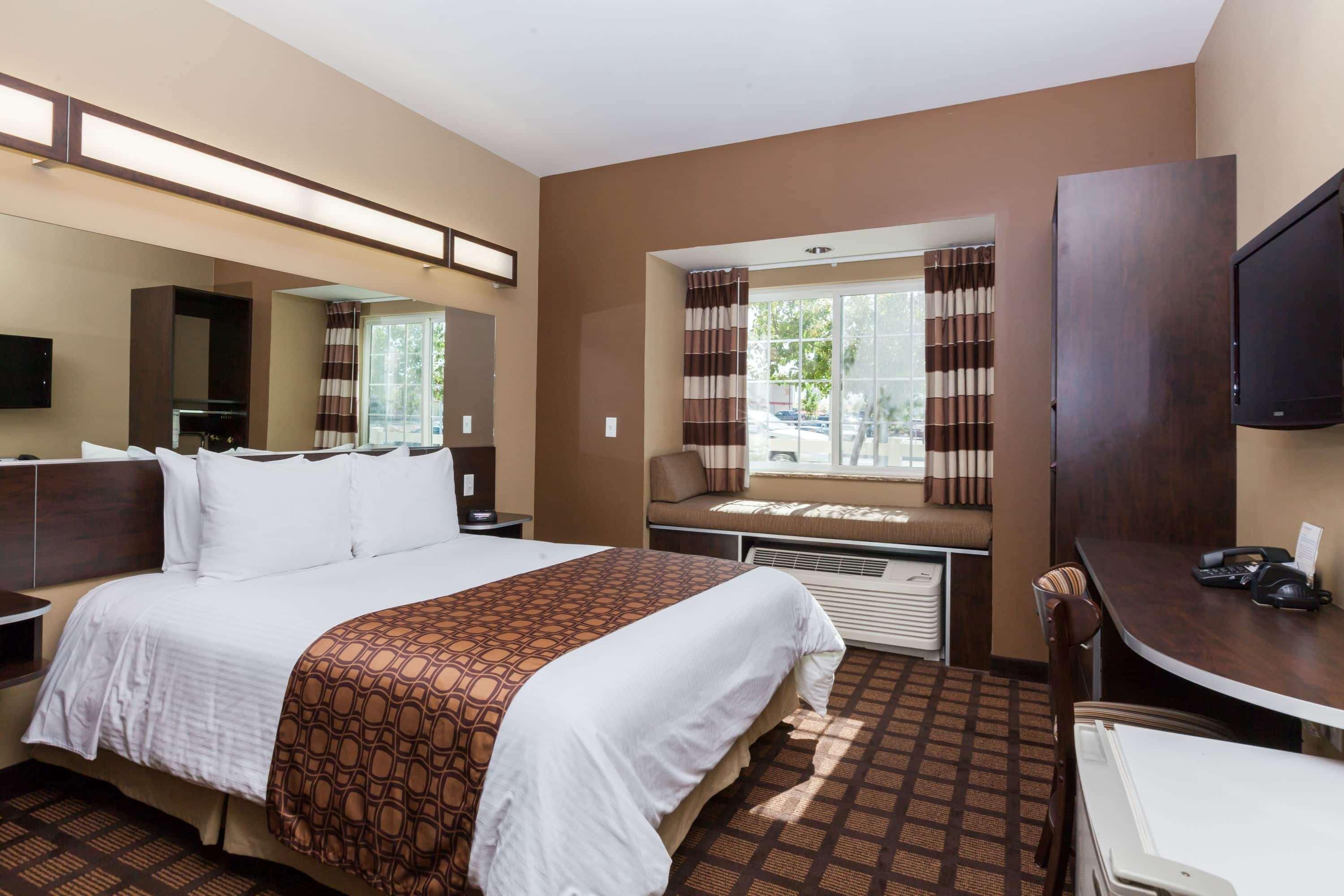 Microtel Inn & Suites By Wyndham Wheeler Ridge Bagian luar foto