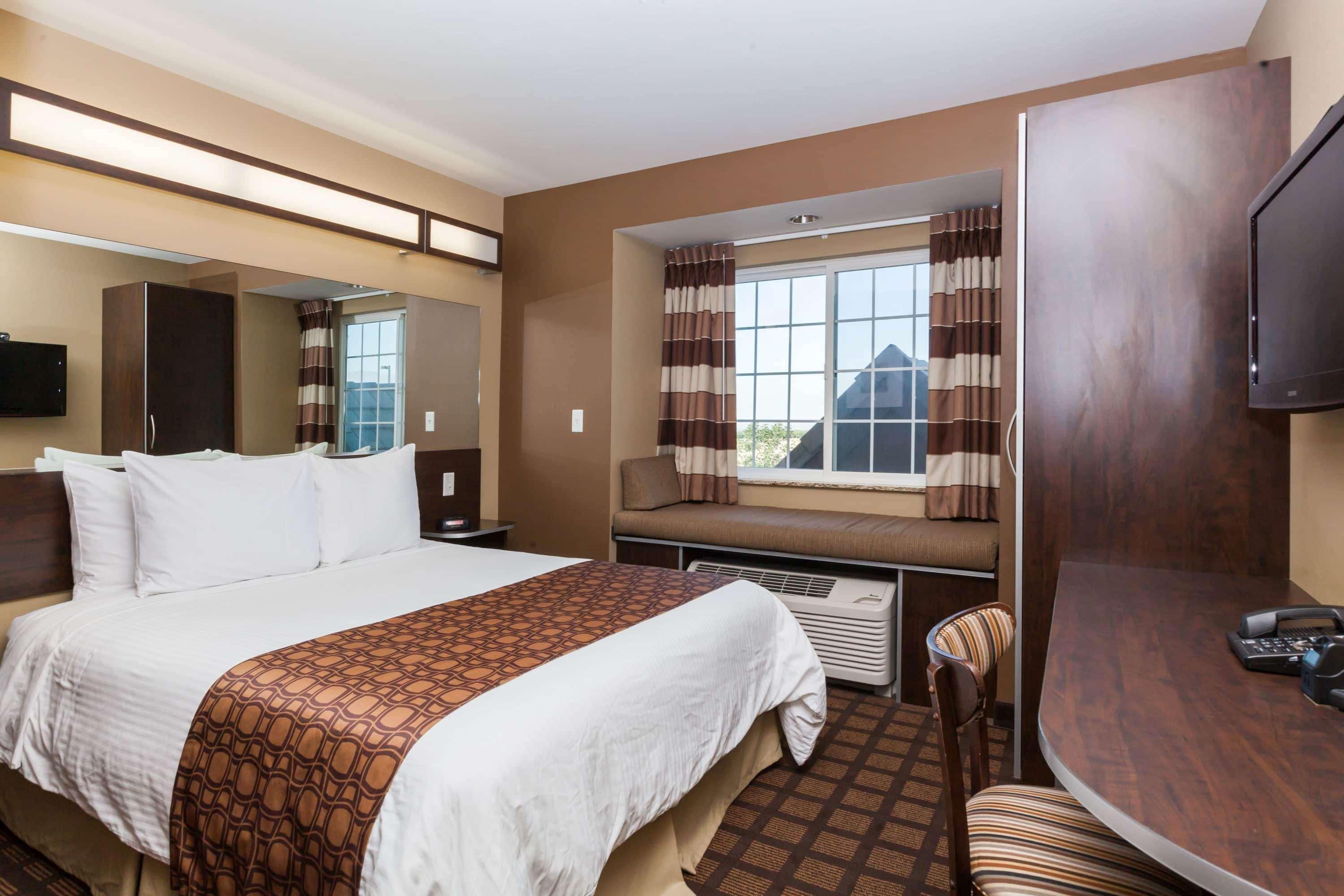 Microtel Inn & Suites By Wyndham Wheeler Ridge Bagian luar foto