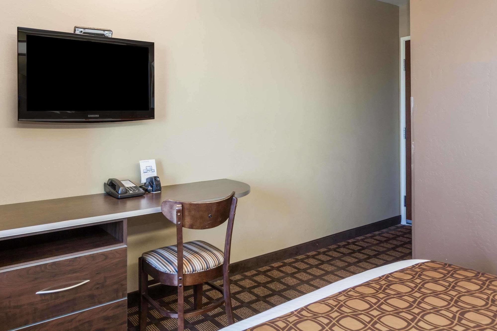 Microtel Inn & Suites By Wyndham Wheeler Ridge Bagian luar foto