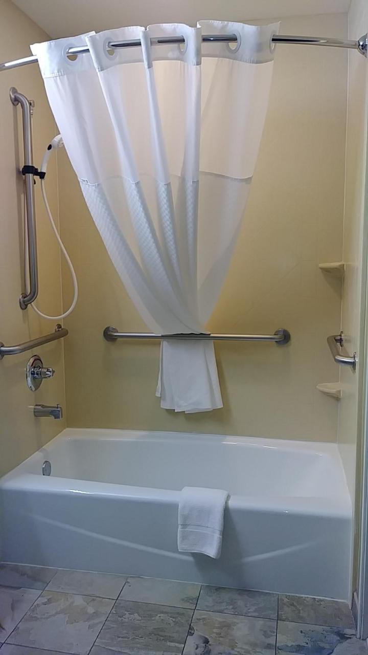 Microtel Inn & Suites By Wyndham Wheeler Ridge Bagian luar foto